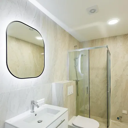 Luxury - Perliukas Palanga